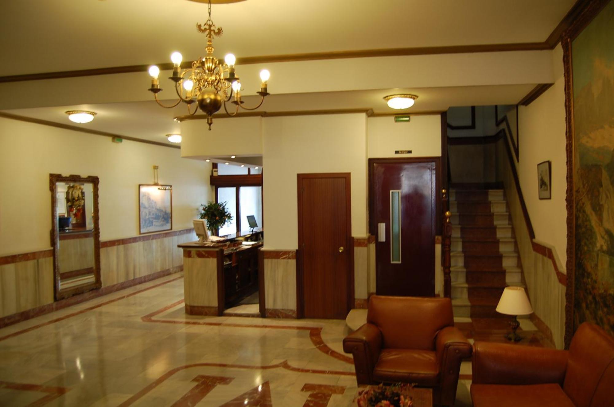 Hotel Marina Victoria Algeciras Eksteriør bilde